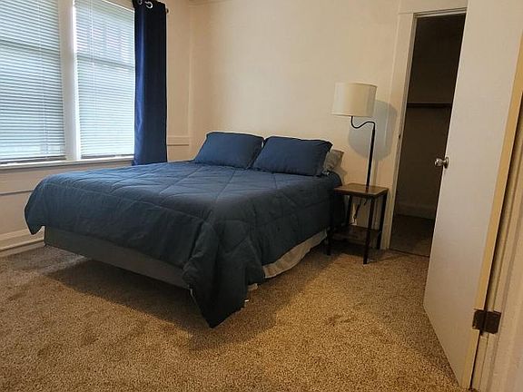 5th image of 108 12th St N #106
