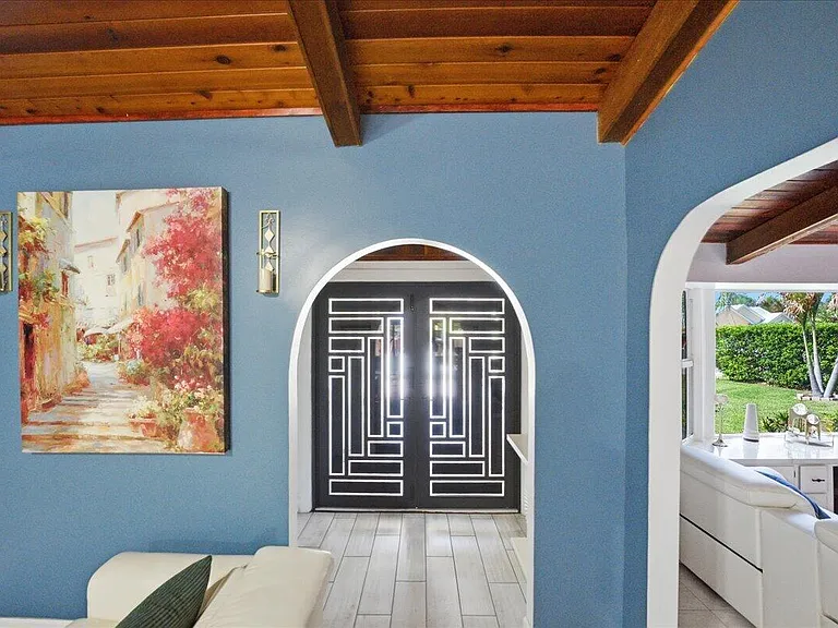 1326 SW Bartell Ave — Photo 8