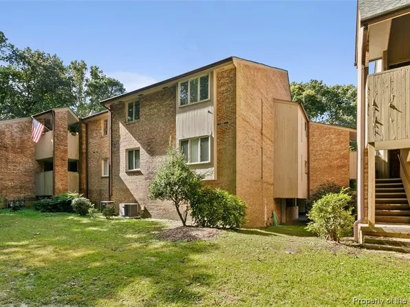 376 Merrimac Trl APT 521, Williamsburg, VA 23185