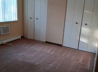 1312 S Sir Galahad Ln APT 1A, Mount Prospect, IL 60056