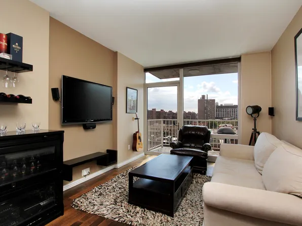 340 East 23rd Street image 1 of 8