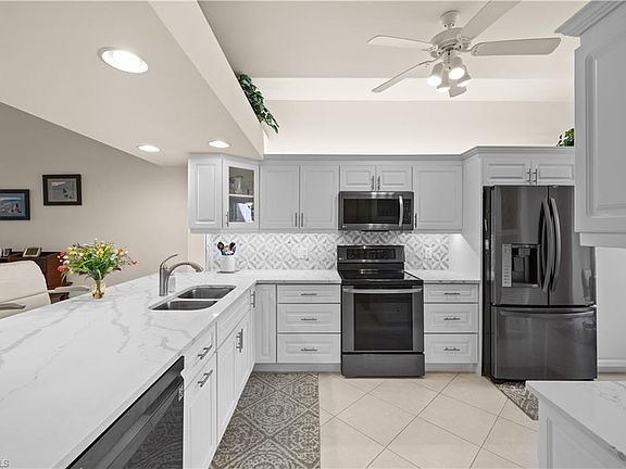 4th image of 6810 Beach Resort DR #2401
