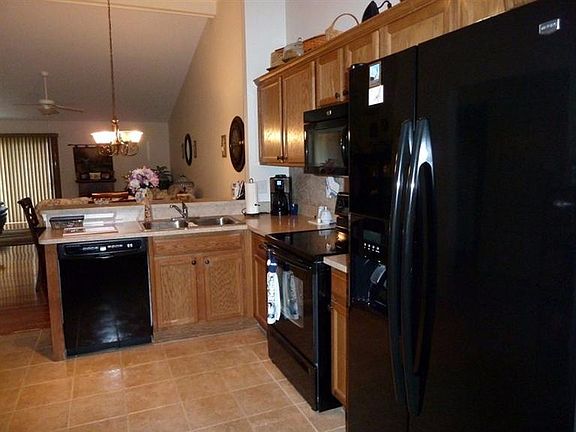 5th image of 1824 Wexford Dr