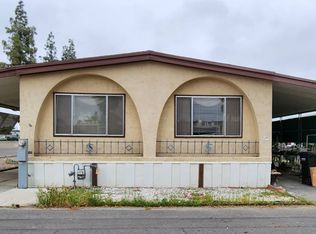 725 W Thornton Ave SPC 1, Hemet, CA 92543