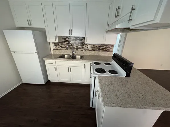 30 W 49th St APT 3, Long Beach, CA 90805