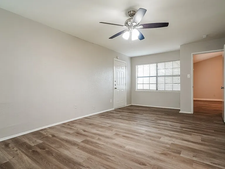 458 Rainier St — Photo 10