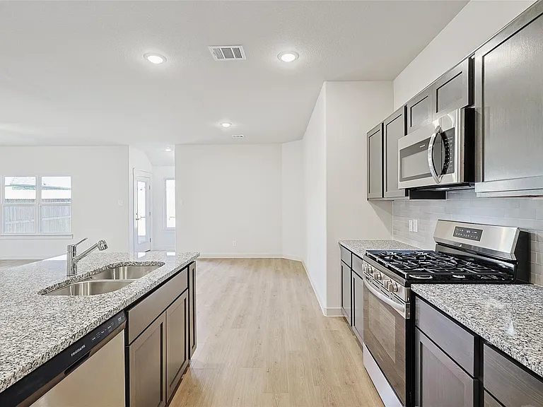 1759 Gleasondale Pl — Photo 2