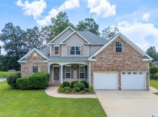522 Lillian Ln, Anniston, AL 36207