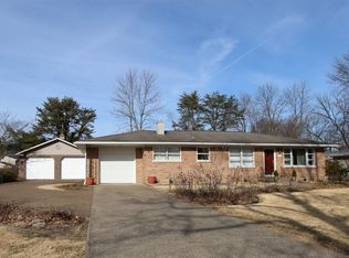 3100 Lake Dr, Evansville, IN