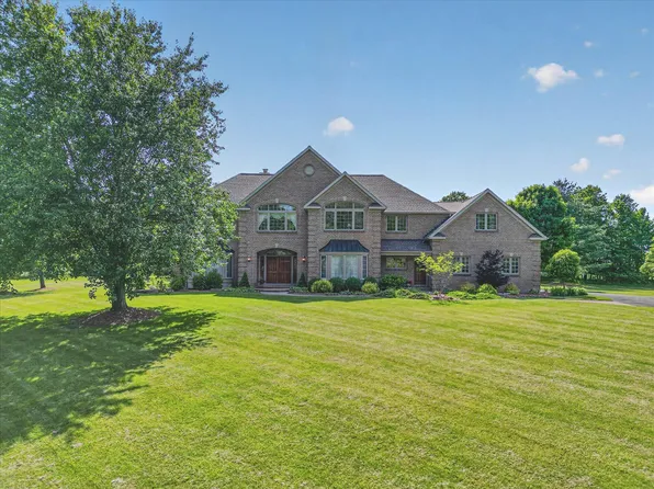 9425 Ravine Ridge Dr SE, Caledonia, MI 49316