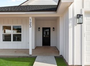 123 Feather Way, Fredericksburg, TX 78624