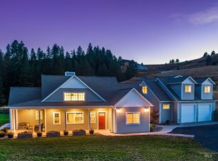 1001 Katnook Ln, Moscow, ID 83843