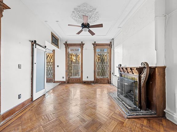 3rd image of 319 Macdonough St #2