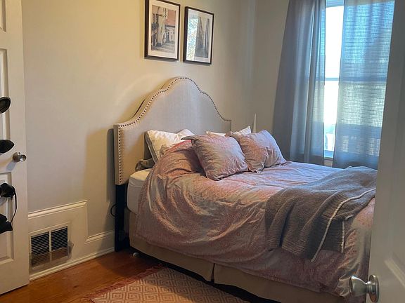 3rd image of 2809 Griffiths Ave Unit 4