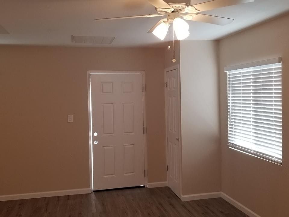 1st image of 4221 Stewart Ave #100