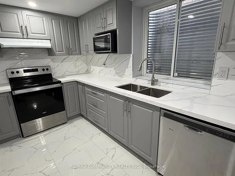 224 Fleetwood Dr #BASEMENT — Photo 7