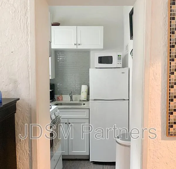 1263 Clarkson St #1 — Photo 5