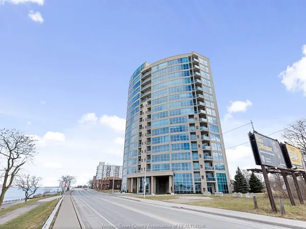 1225 Riverside Dr W #702, Windsor, ON N9A 0A2