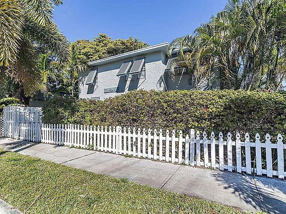 3rd image of 4205 N Flagler Dr #6A