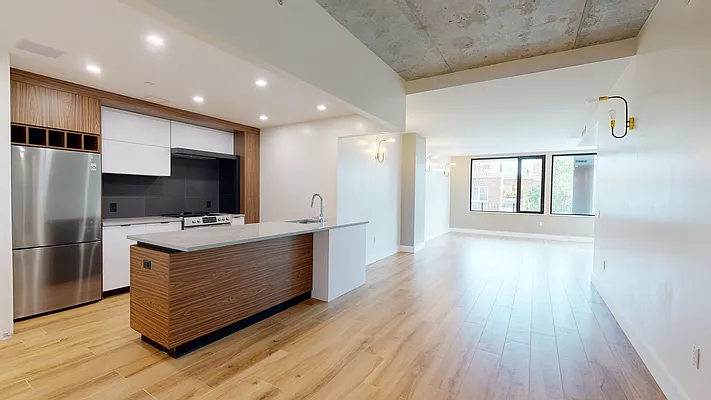Rented by Safdie Realty Group | media 1