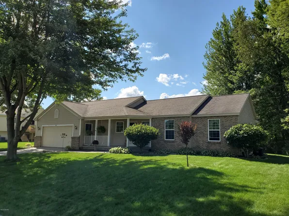 2109 Arbor Ct NW, Grand Rapids, MI 49534