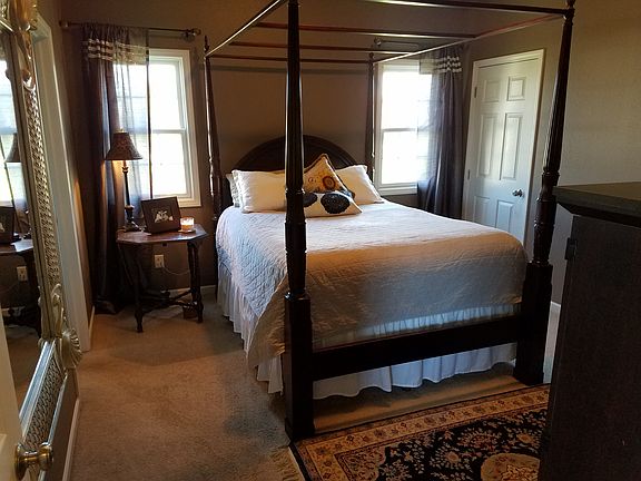 3rd image of 1820 Mallard Ln #1820