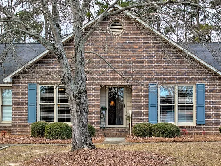 210 Woodhaven Ct — Photo 9