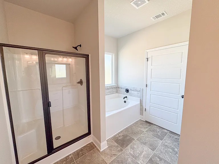 101 Rutledge Ln — Photo 9