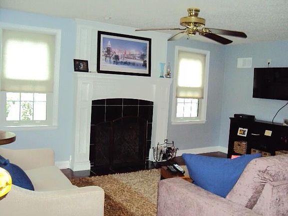 4th image of 352 Reist St