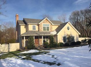743 Mount Sinai Coram Rd, Mount Sinai, NY 11766