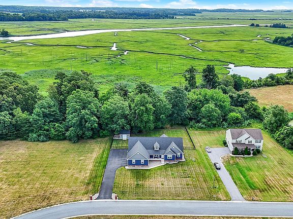 2nd image of 657 Golf Links Ln