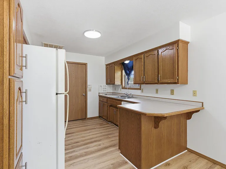657 Kings Carriage Rd — Photo 12