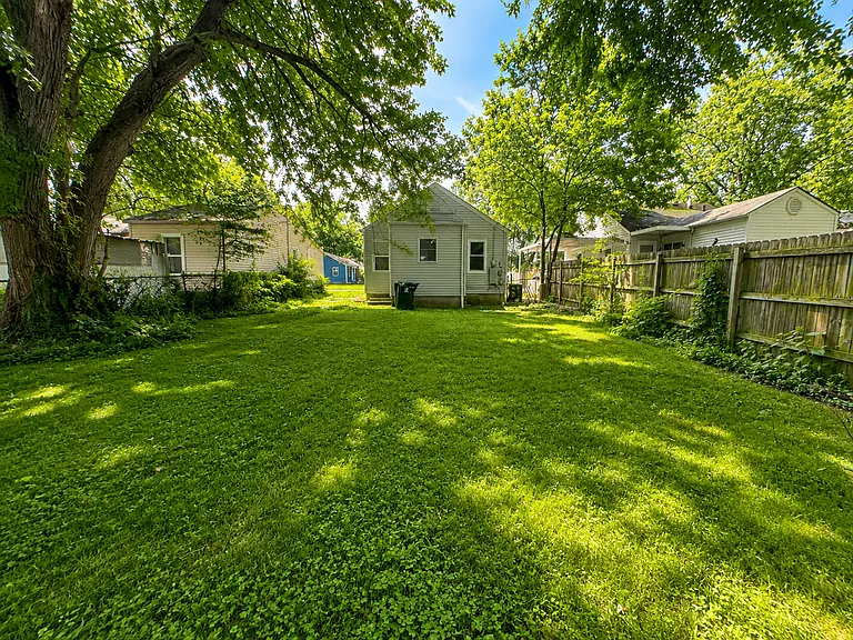 2615 Dixdale Ave — Photo 8
