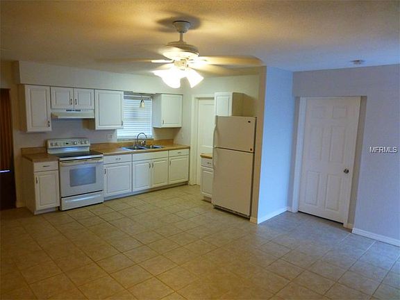4th image of 925 Windsor St