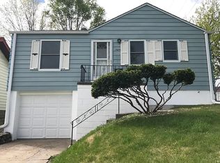 7079 Binney St, Omaha, NE 68104