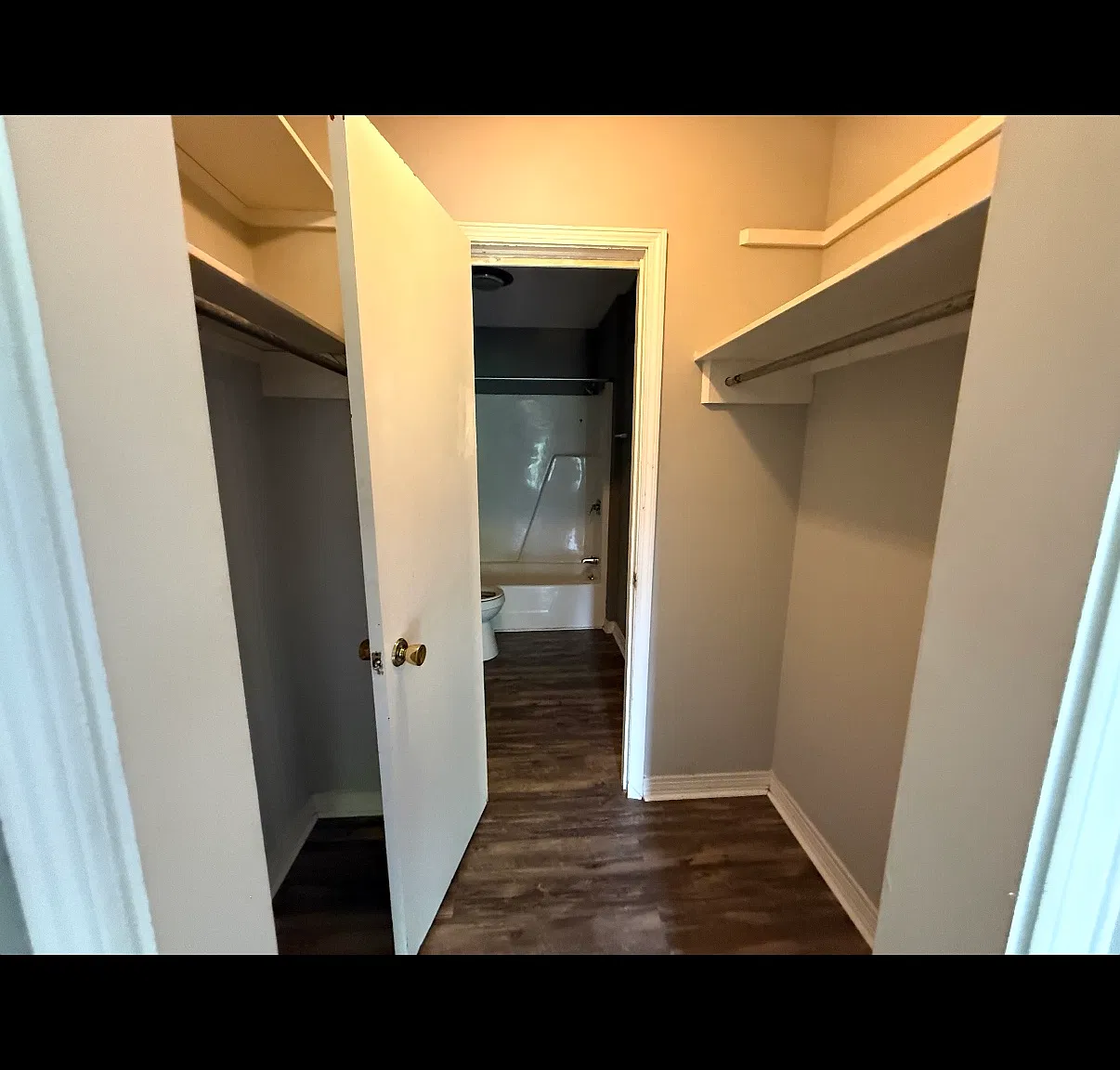 2 bed, 900 sqft, $1,050 — Photo 4