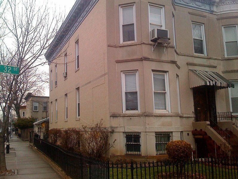 1st image of 248 E 32nd St