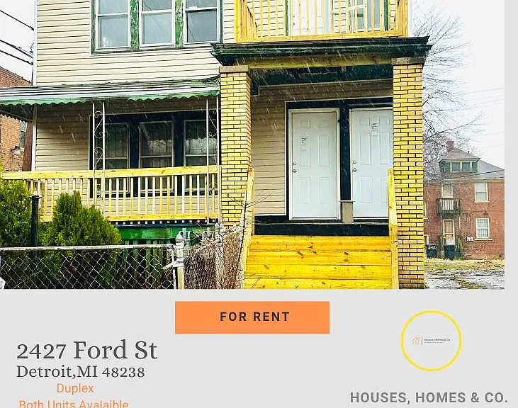 2427 Ford St — Photo 1