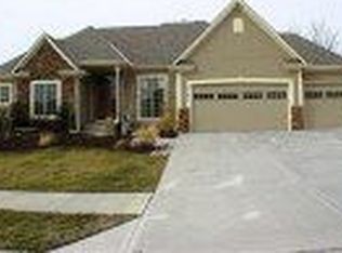 4468 SW Raintree Shore Dr, Lees Summit, MO 64082