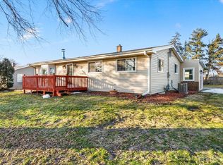 2485 Pleasant St, Dekalb, IL 60115