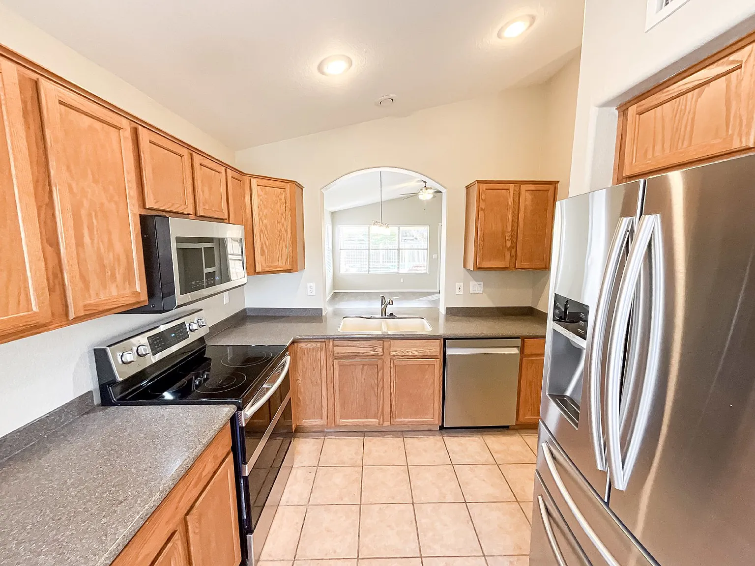 2041 East Rawhide Street — Photo 4