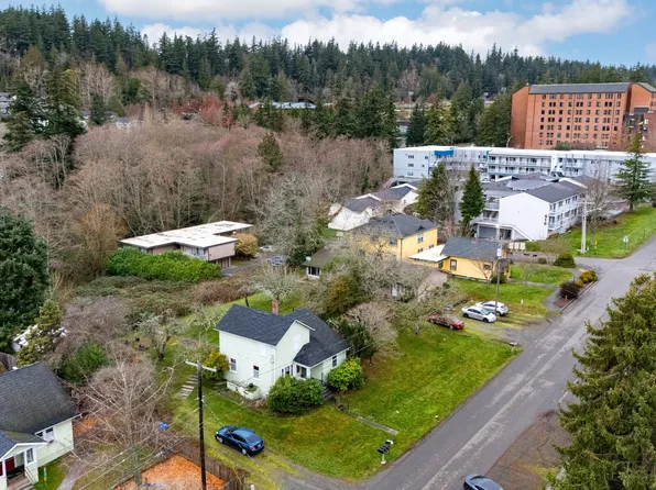 914 23rd Street, Bellingham, WA 98225