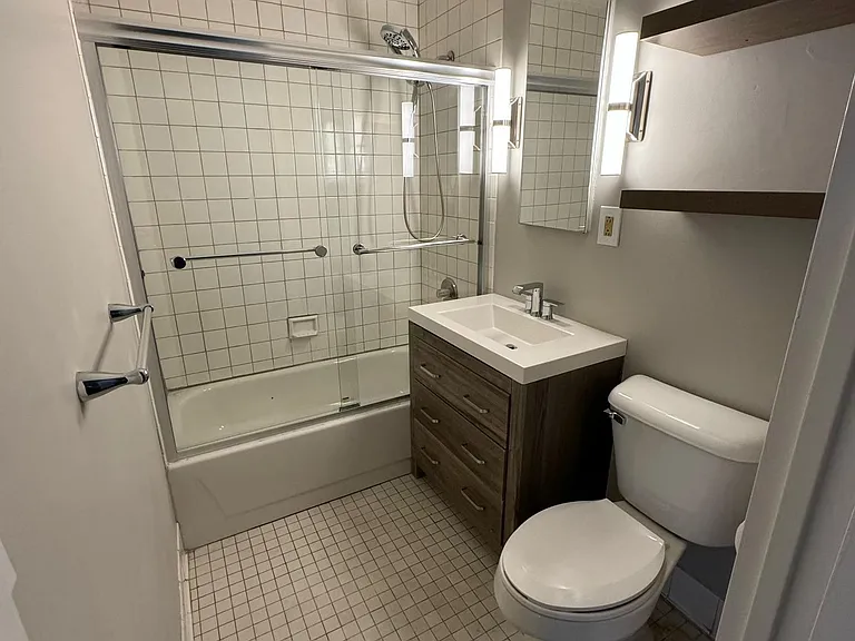 111 Mulberry St #2R — Photo 10