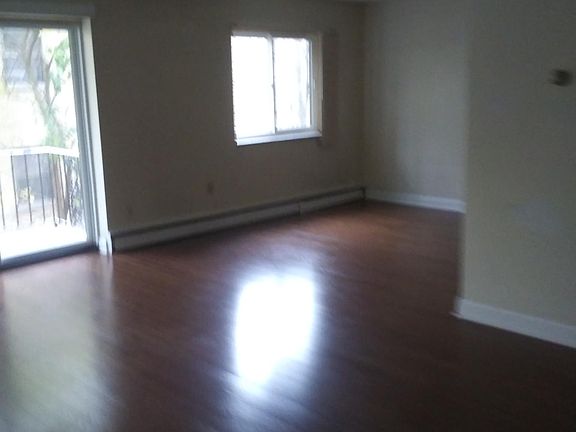 2nd image of 267 Linwood Ave #2