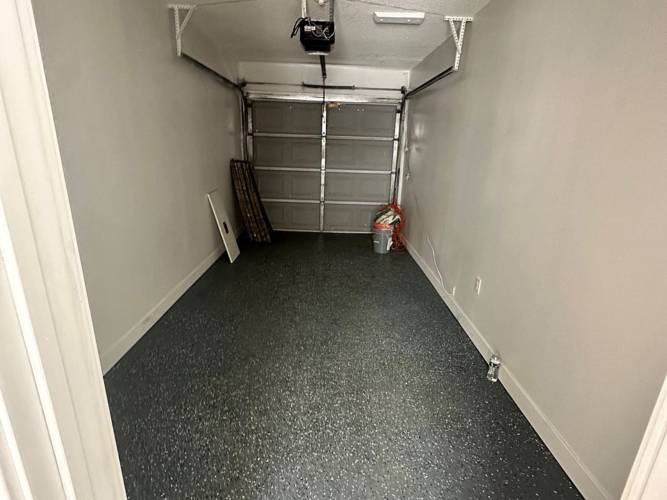 1st image of 21133 Saticoy St #9
