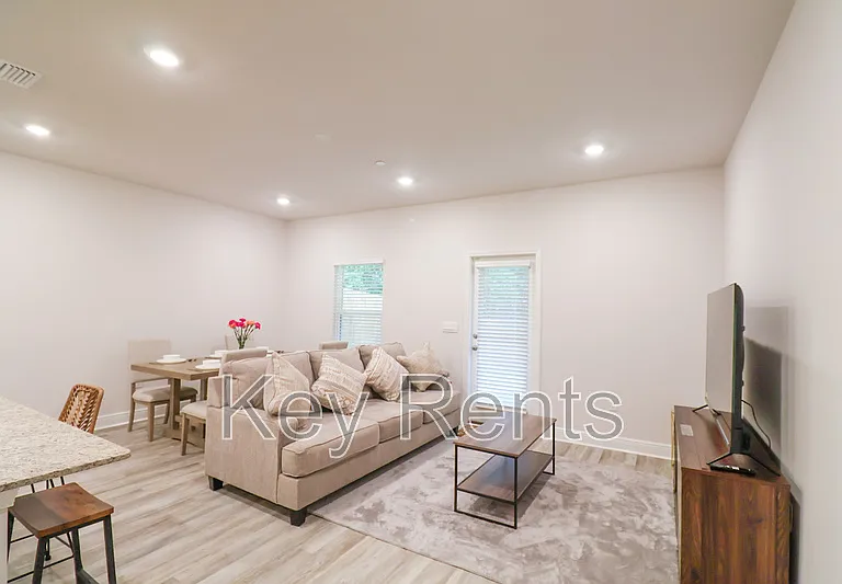 7174 Village Ln — Photo 4