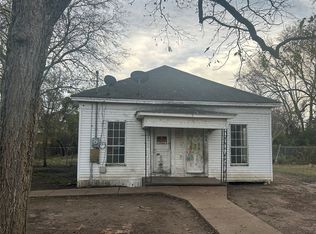 106 Pine St, Oil City, LA 71061