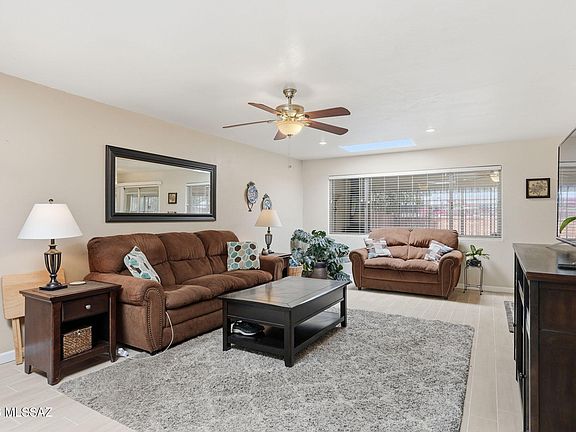 3rd image of 2423 N Sonoita Pl