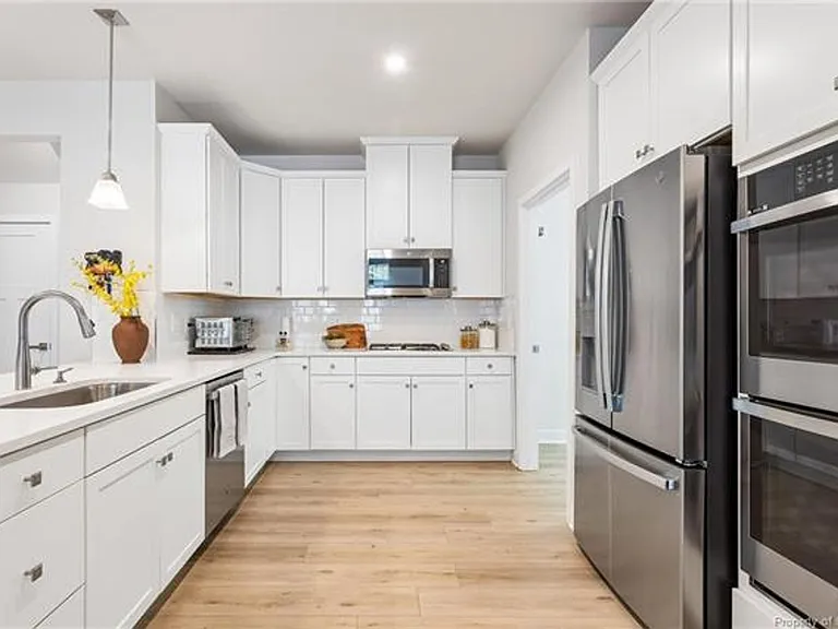 113 Ironsmith Way — Photo 3