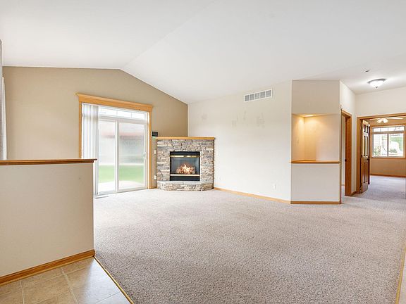 5th image of 4121 Trumpeter Dr SE